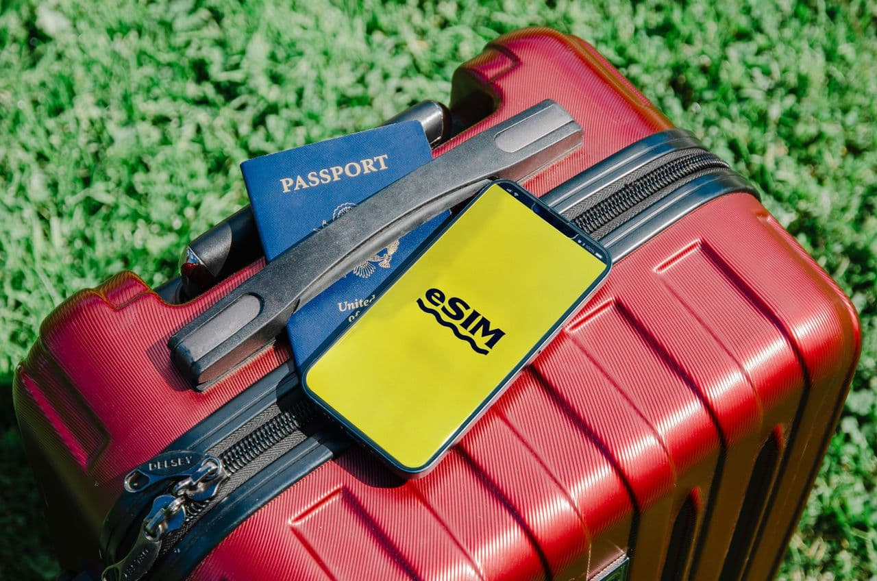 6 Best eSIM Companies for International Travel (2026)