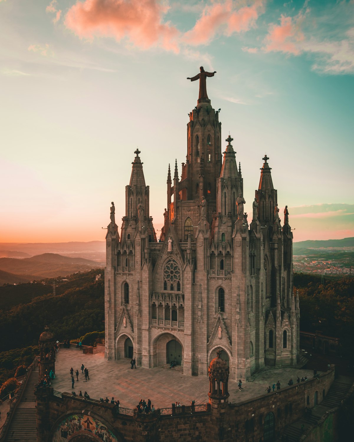 Digital Nomad Guide to Barcelona: Work & Travel in 2026