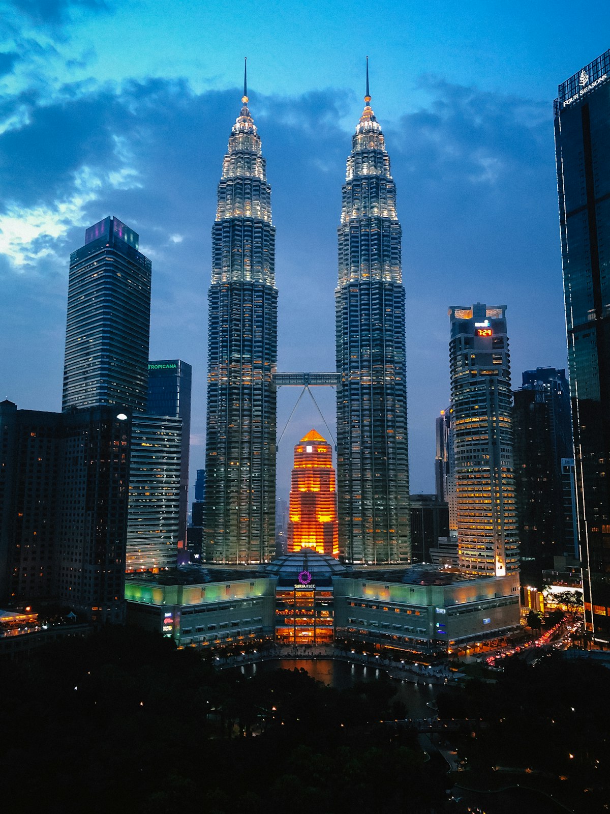 Digital Nomad Guide to Kuala Lumpur: Work & Travel in 2026