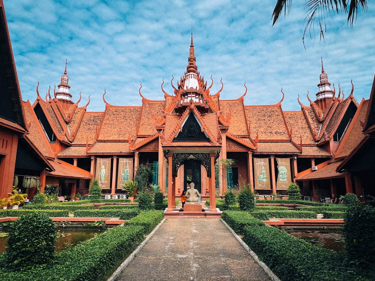 How to Travel Phnom Penh on a Shoestring Budget (2026)