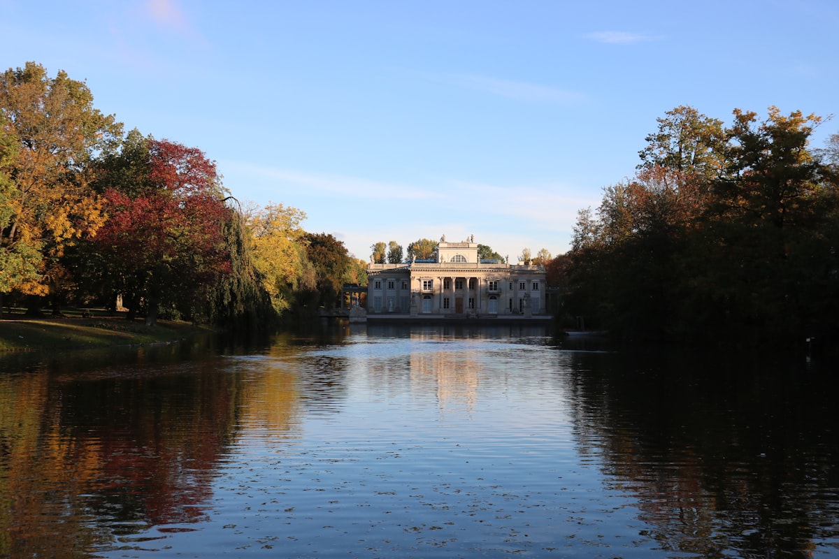 Digital Nomad Guide to Warsaw: Work & Travel in 2026